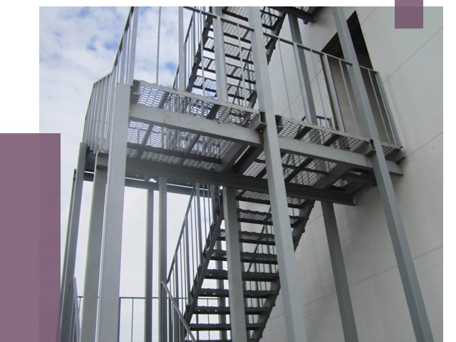 Монтаж пожарных лестниц в Березниках от 7827 руб.