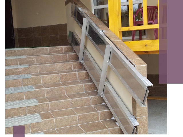 Откидные пандусы под ключ в Березниках — монтаж и демонтаж