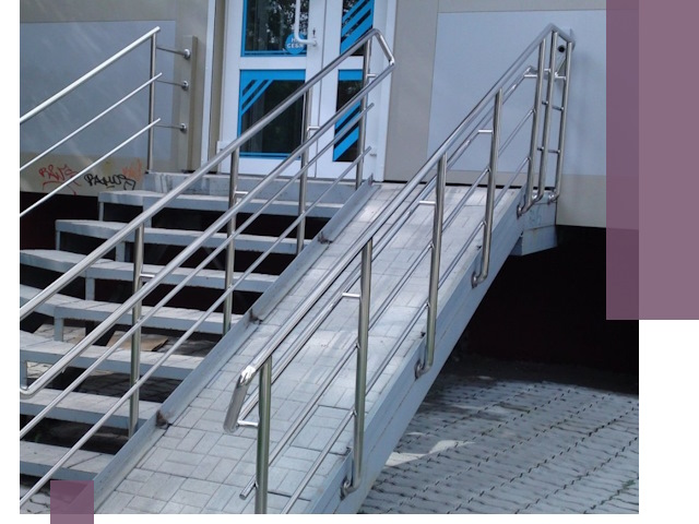 Пандус на крыльцо под ключ в Березниках: монтаж и изготовление