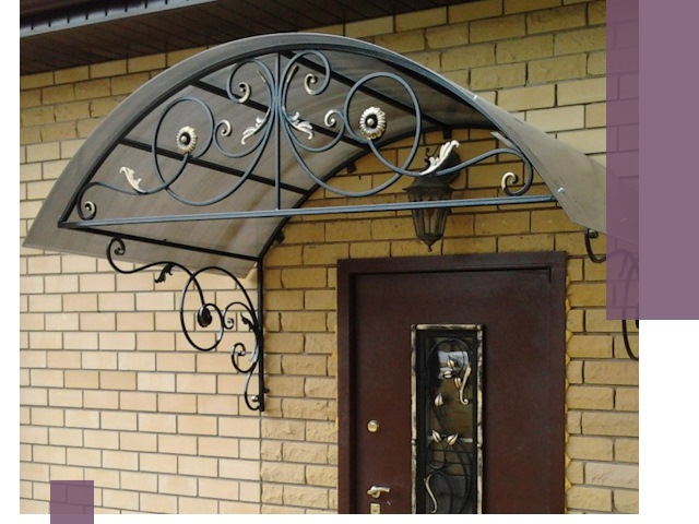 Изготовление козырьков из металла под ключ в Березниках