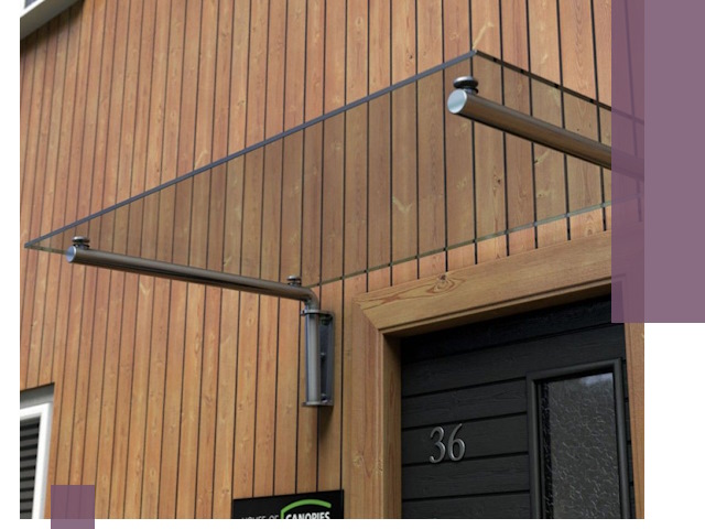 Стеклянные козырьки на входы и фасады в Березниках