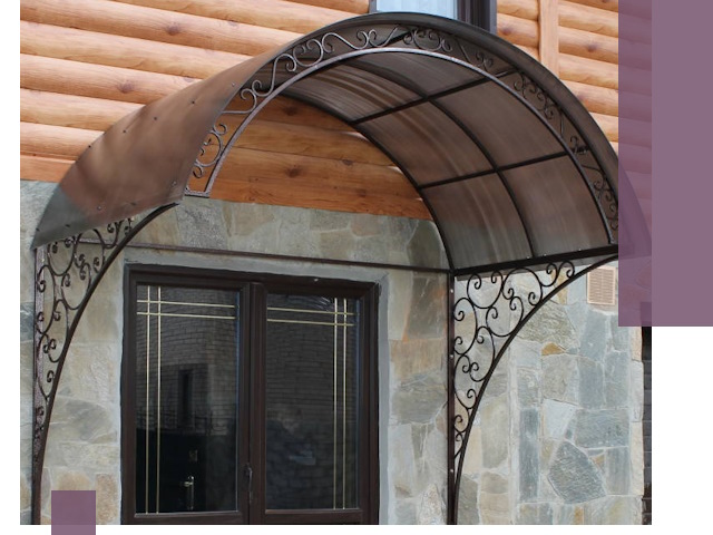 Арочные козырьки под ключ в Березниках: изготовление и монтаж
